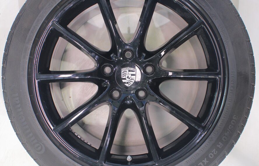 Porsche Porsche Cayenne Coupé 20 inch wheels Continental Winter Tires Original