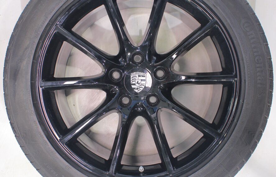 Porsche Porsche Cayenne Coupé 20 inch wheels Continental Winter Tires Original
