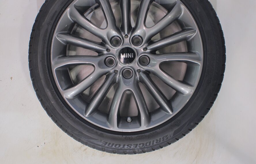 Mini Mini Clubman F54 519 17 inch wheels Bridgestone Runflat Winter Tires Original
