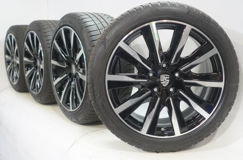 Porsche Porsche Taycan 4S S Turbo 20 inch wheels Pirelli Winter Tires Original