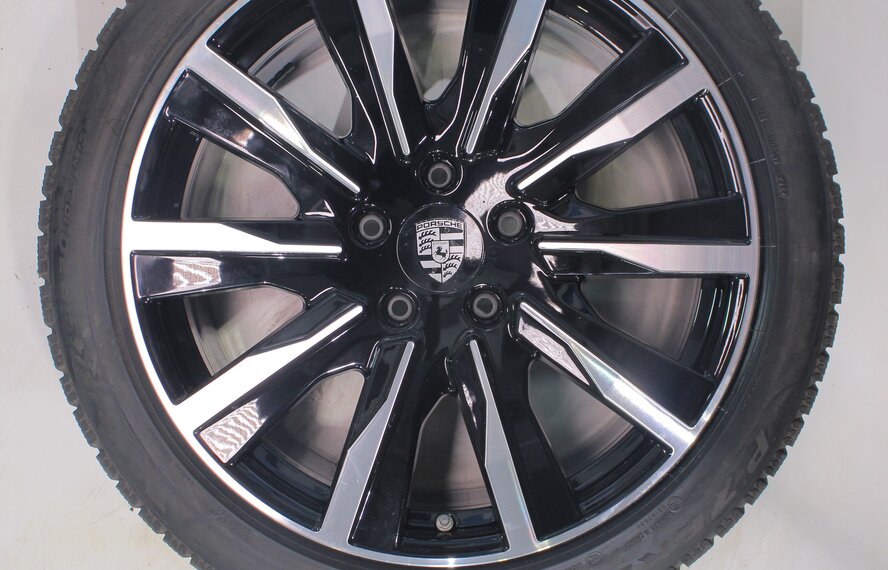 Porsche Porsche Taycan 4S S Turbo 20 inch wheels Pirelli Winter Tires Original