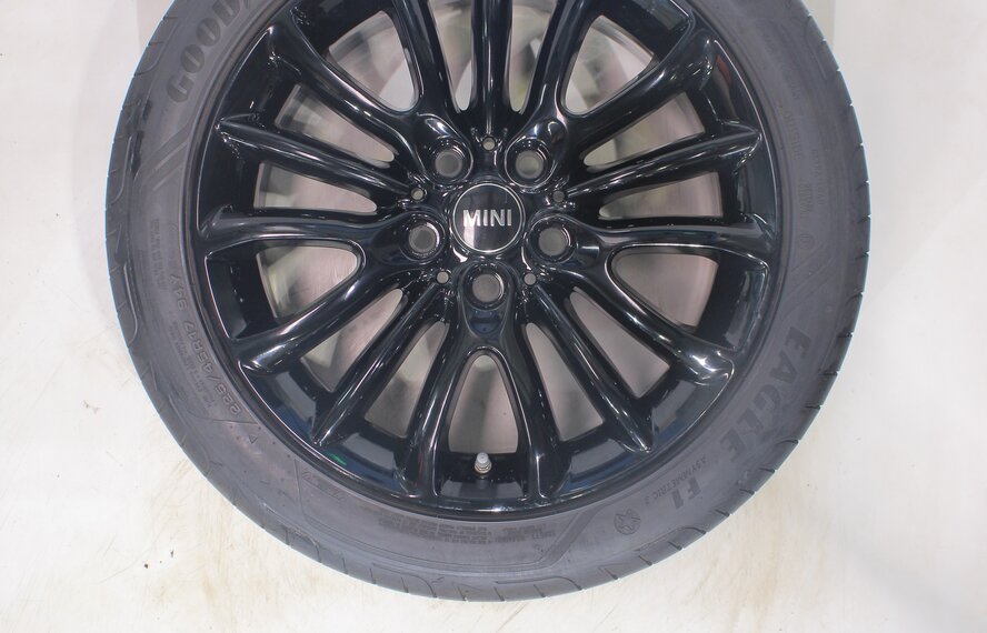 Mini Mini Clubman F54 519 17 inch wheels Goodyear Summer Tires Original