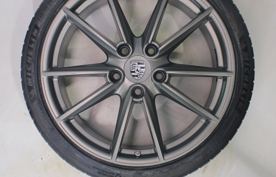 Porsche Porsche 911 992 Carrera S 4S Targa 4S 20 & 21 inch wheels Michelin Summer Tires New Original