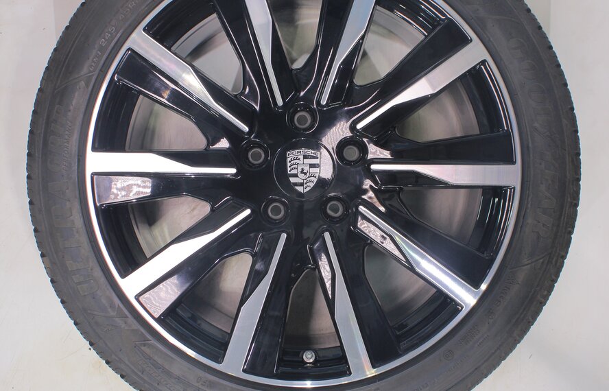 Porsche Porsche Taycan 4S S Turbo 20 inch wheels Goodyear Winter Tires Original