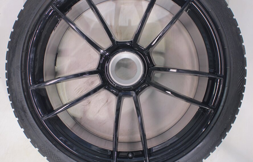 Porsche Porsche 911 992.1 GTS 20 & 21 inch wheels Continental Winter Tires Original