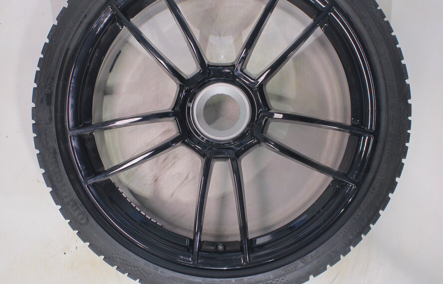 Porsche Porsche 911 992.1 GTS 20 & 21 inch wheels Continental Winter Tires Original