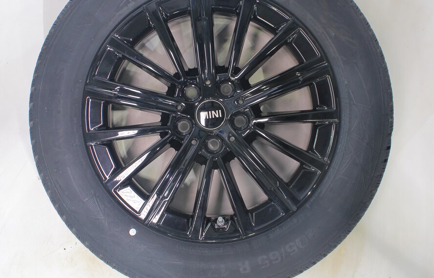 Mini Mini U25 Countryman 833 17 inch wheels Vredestein Winter Tires New Original