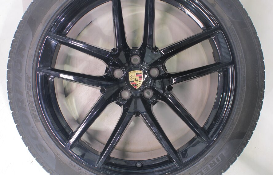 Porsche Porsche Macan II + III 95B 20 inch wheels Pirelli Winter Tires Original