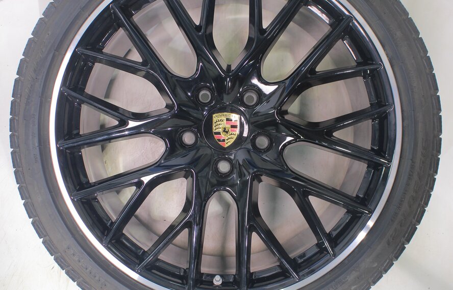 Porsche Porsche Panamera 971 21 inch wheels Pirelli Winter Tires Original