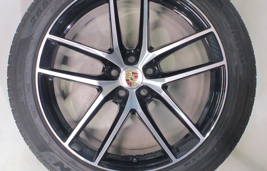Porsche Porsche Macan II + III 95B 20 inch wheels Pirelli Winter Tires Original