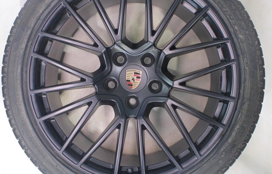 Porsche Porsche Cayenne E3 21 inch wheels Pirelli Winter Tires Original