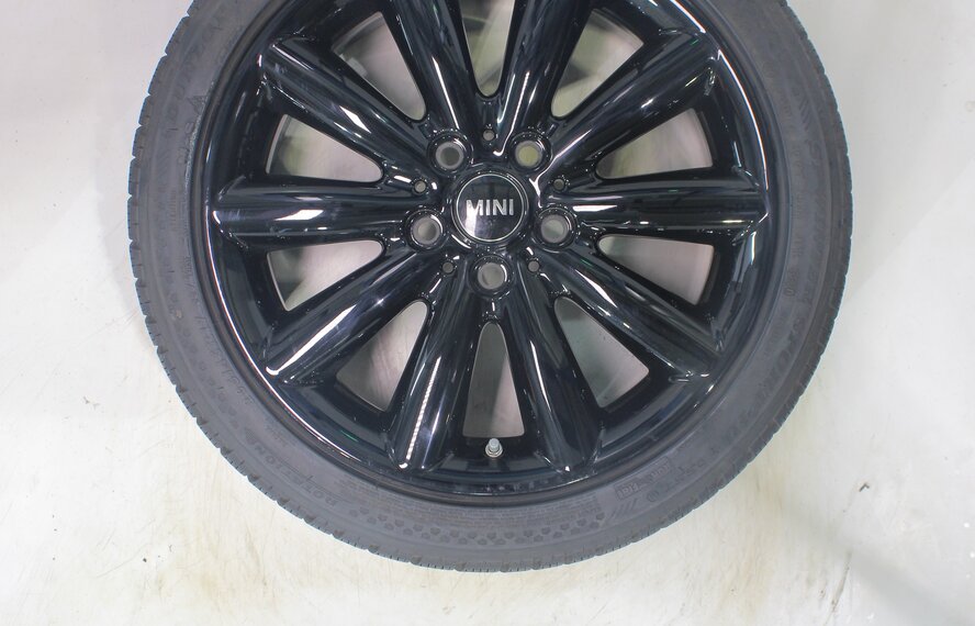 Mini Mini Cooper / S / One / Convertible F55 F56 F57 499 17 inch wheels Dunlop Runflat Winter Tires Original