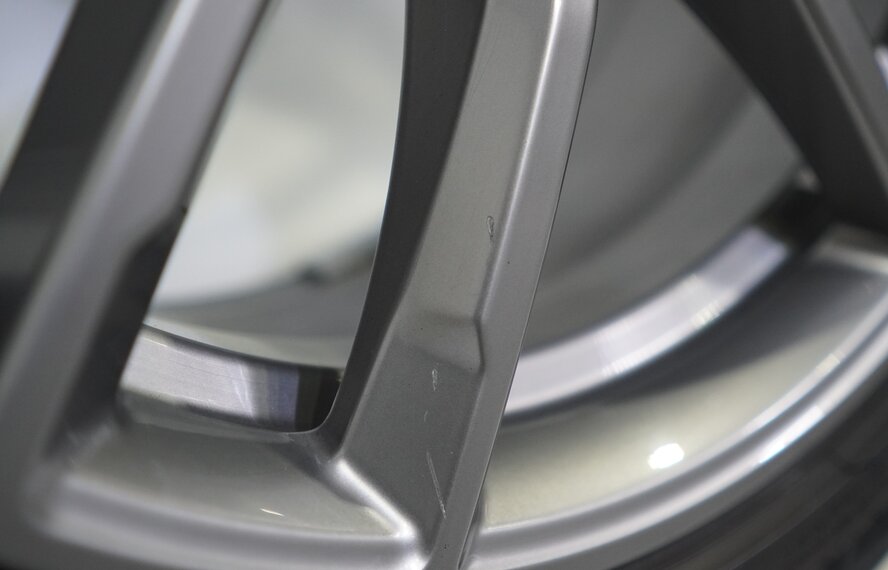 BMW BMW 5 Series G30 G31 8 Series G14 G15 G16 662M 18 inch wheels Goodyear Runflat Winter Tires Original