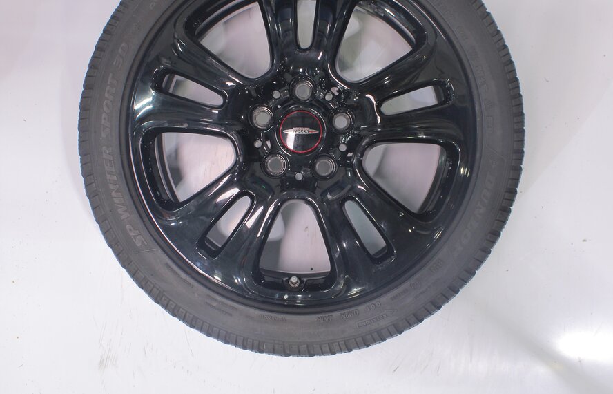 Mini Mini Cooper / S / One / Convertible F55 F56 F57 JCW510 17 inch wheels Dunlop Runflat Winter Tires Original