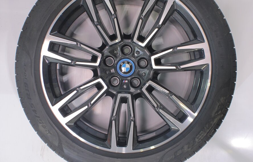 BMW BMW 5 series i5 G60 G61 935M 19 inch wheels Pirelli Summer tires Original
