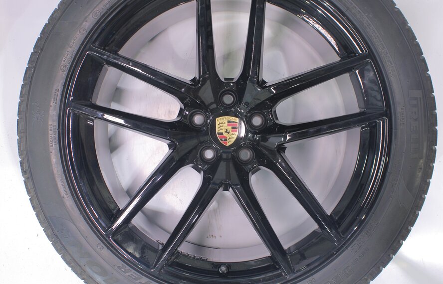Porsche Porsche Macan II + III 95B 20 inch wheels Pirelli Winter Tires New Original
