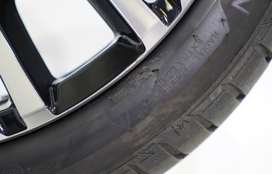 Mini Mini F65 / F66 One / Cooper / Cooper D / Cooper S 960 18 inch wheels Vredestein Summer Tires Original