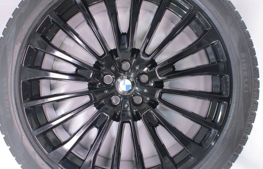 BMW BMW X7 G07 757 22 inch wheels Pirelli Runflat Winter Tires Original