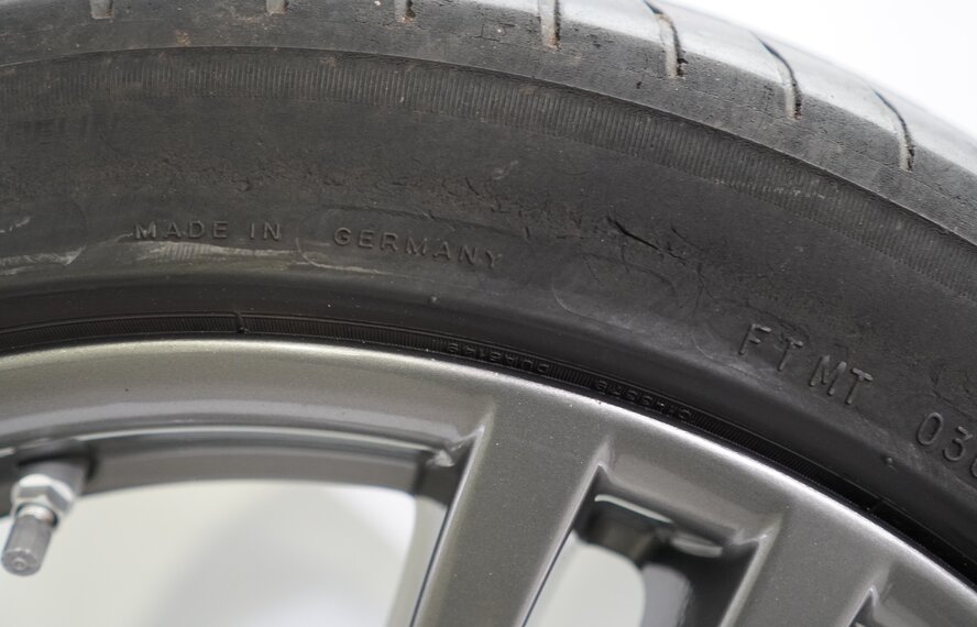 BMW BMW 3 4 series F30 F31 F32 F33 F36 400M 18 inch wheels Michelin Summer Tires Original