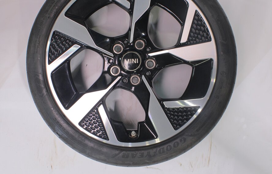 Mini Mini F65 / F66 One / Cooper / Cooper D / Cooper S 958 18 inch rims Goodyear Summer Tires Original