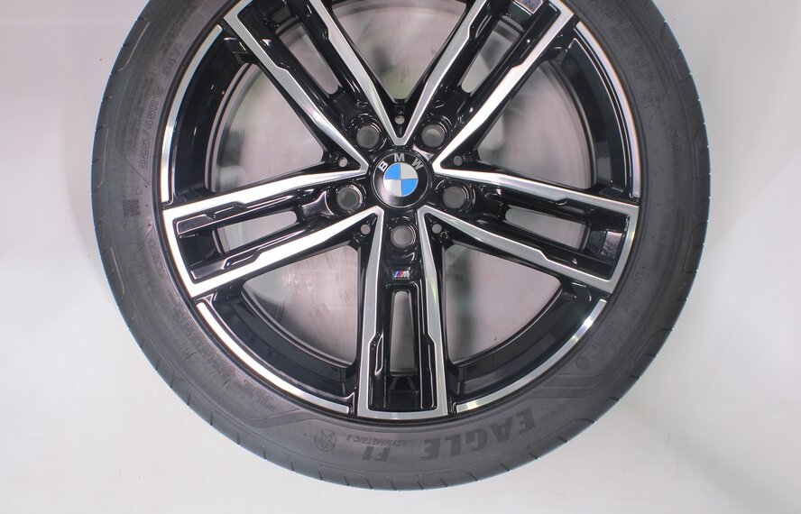 BMW BMW 1 2 Series F40 F44 2 Series Gran Coupe 550M 17 inch wheels Goodyear Summer Tires Original
