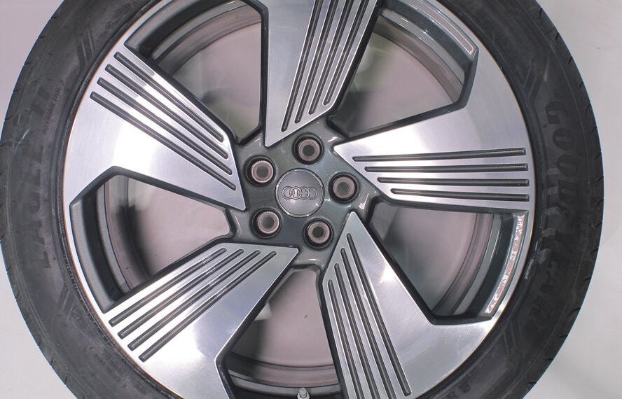 Audi Audi e-tron GE Q8 e-tron 21 inch wheels Goodyear Summer Tires Original