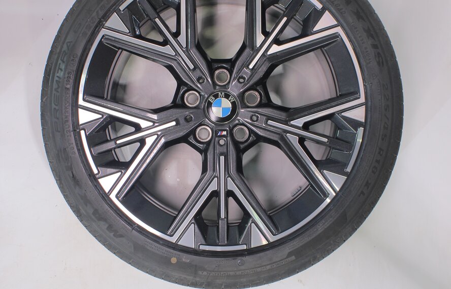 BMW BMW 1 Series 2 Series F70 F74 975M 18 inch wheels Maxxis Summer Tires Original