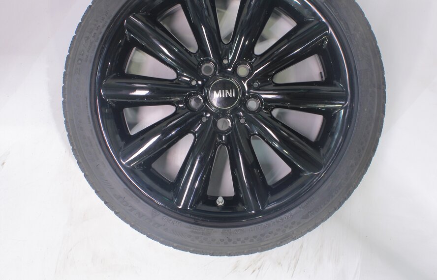 Mini Mini Cooper / S / One / Convertible F55 F56 F57 499 17 inch wheels Dunlop Runflat Winter tires Original