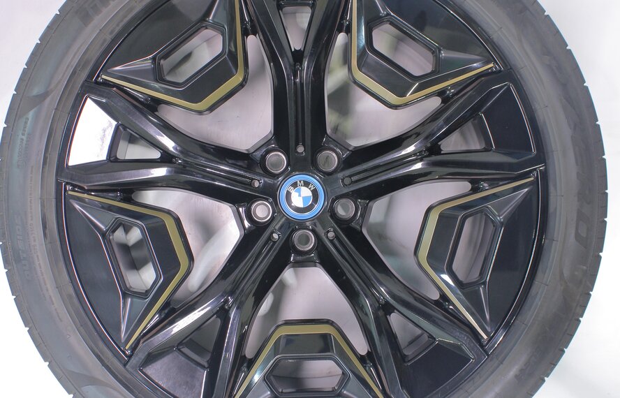 BMW BMW iX i20 1020 22 inch wheels Pirelli Summer Tires Original