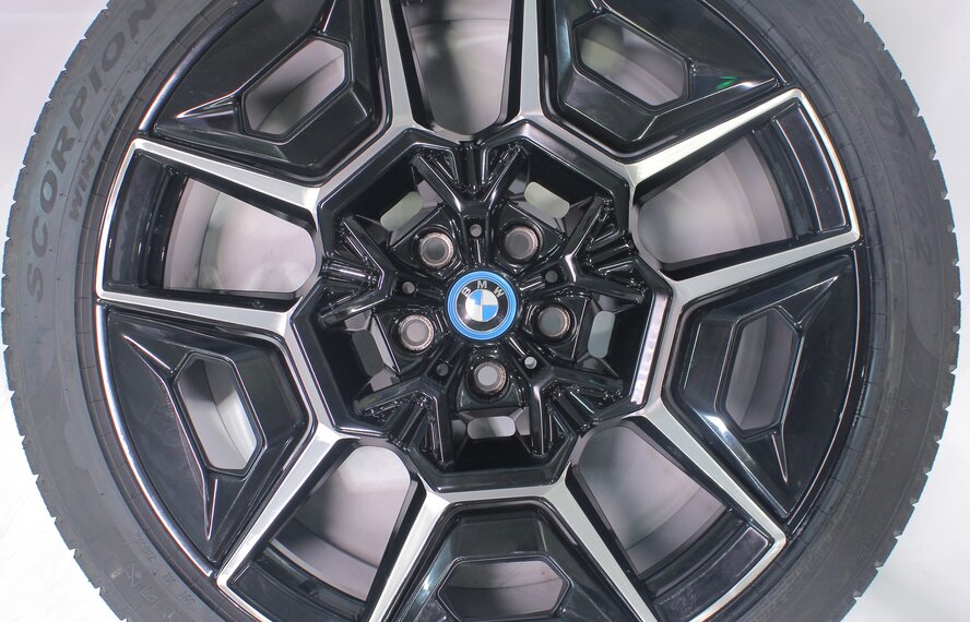 BMW BMW XM G09 922M 22 inch wheels Pirelli Winter Tires Original