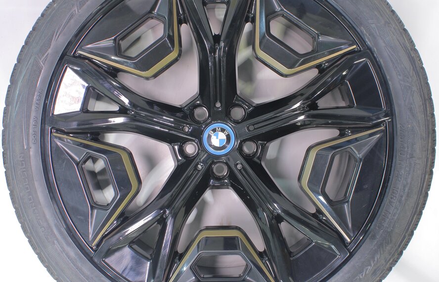 BMW BMW iX i20 1020 22 inch wheels Vredestein Winter Tires Original