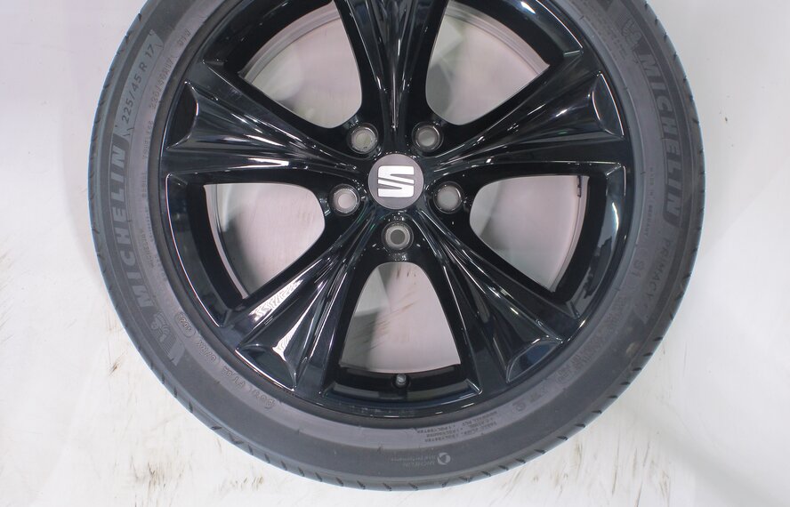 Seat Seat Leon 17 inch wheels Michelin Summer Tires Original