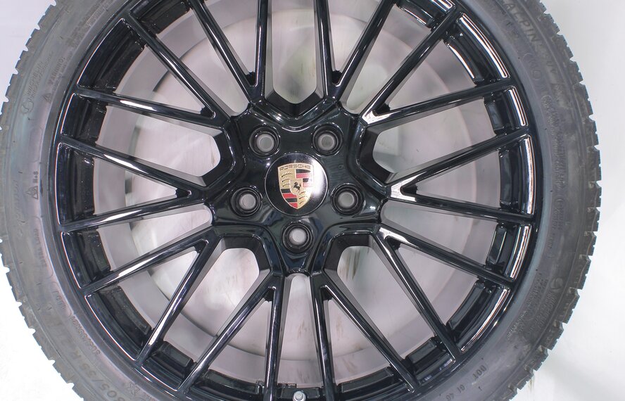 Porsche Porsche Cayenne Coupé 21 inch wheels Michelin Winter Tires Original