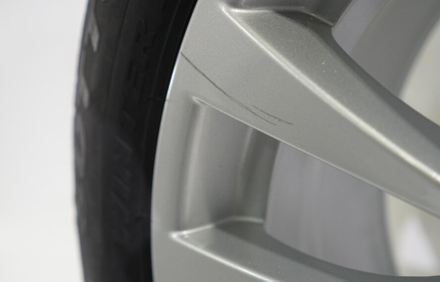 BMW BMW 3 Series GT F34 395 17 inch wheels Pirelli Runflat Winter Tires Original