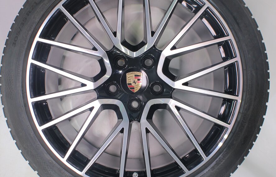 Porsche Porsche Cayenne E3 21 inch wheels Continental Winter Tires Original