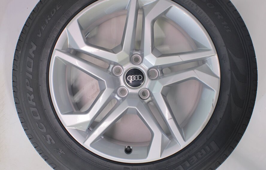 Audi Audi Q5 SQ5 80A 18 inch wheels Pirelli Summer Tires Original