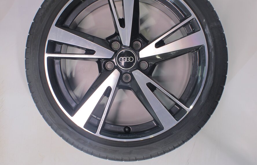 Audi Audi A3 S3 8Y 8V S-line 19 inch wheels Pirelli Summer tires Original