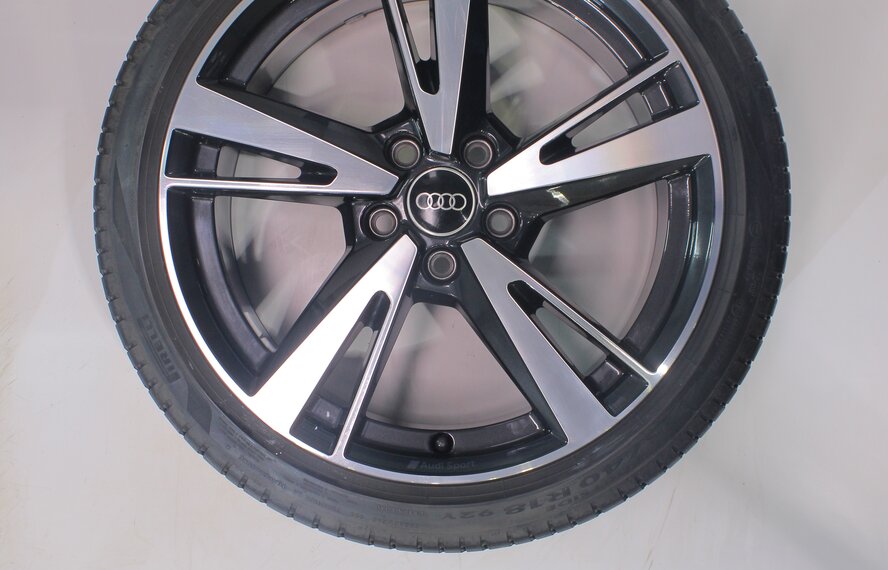 Audi Audi A3 S3 8Y 8V 18 inch wheels Pirelli Summer Tires Original
