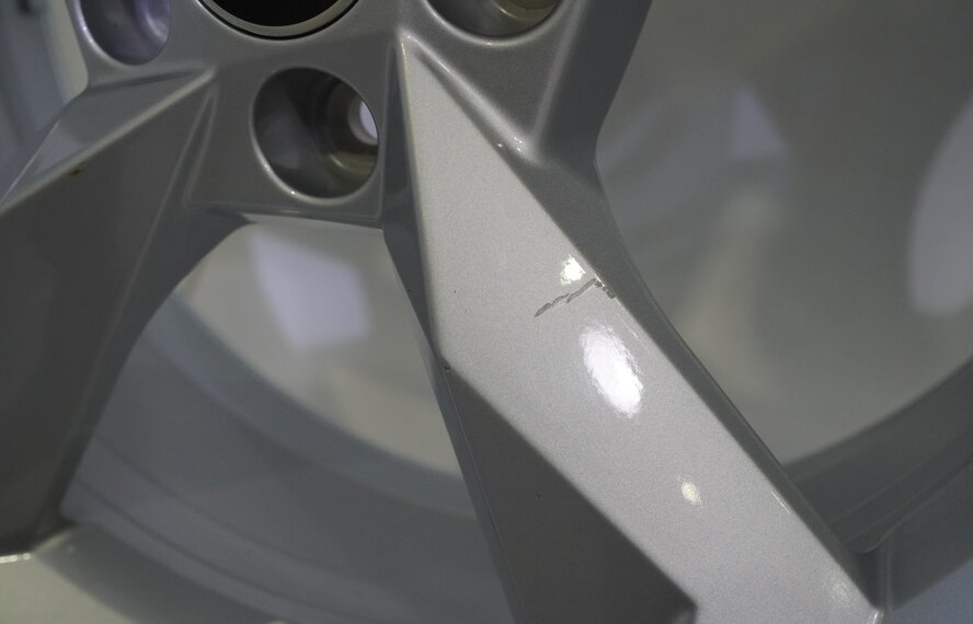 Audi Audi Q3 SQ3 F3B 19 inch wheels Goodyear Winter Tires Original