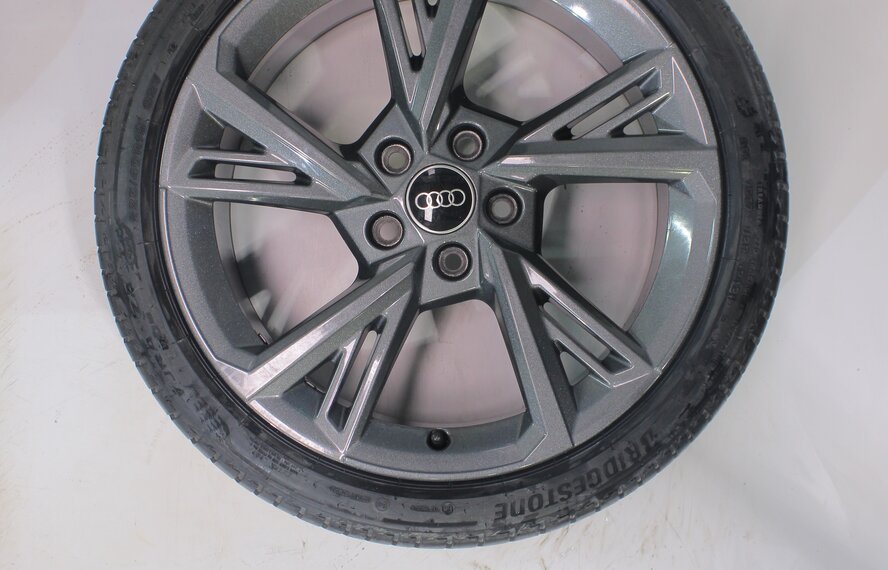 Audi Audi A3 S3 8Y 8V 18 inch wheels Bridgestone Summer Tires New Original