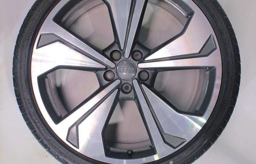 Audi Audi A6 A7 4K C8 21 inch wheels Bridgestone Summer tires Original