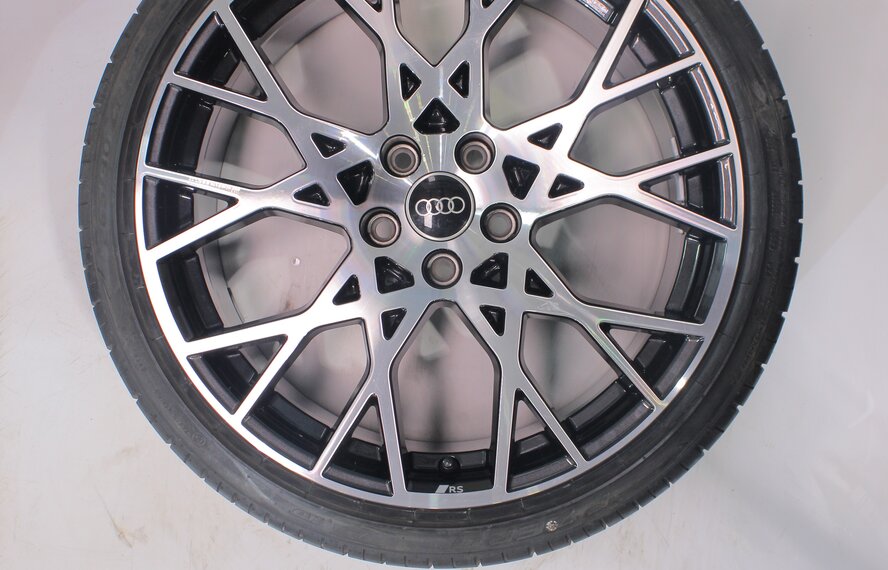 Audi Audi RS3 8Y 19 inch wheels Pirelli Summer Tires Original