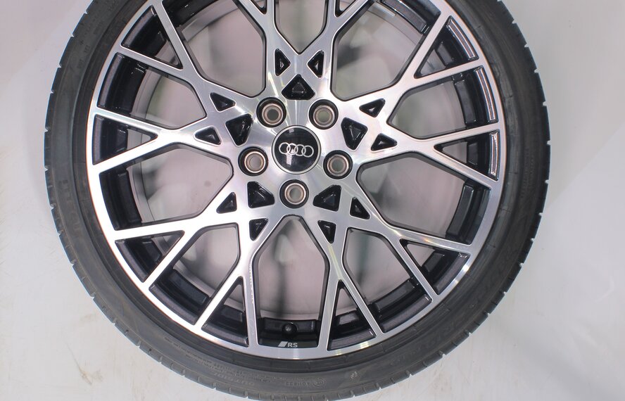 Audi Audi RS3 8Y 19 inch wheels Pirelli Summer Tires Original