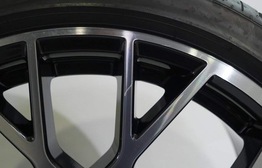 Audi Audi RS3 8Y 19 inch wheels Pirelli Summer Tires Original