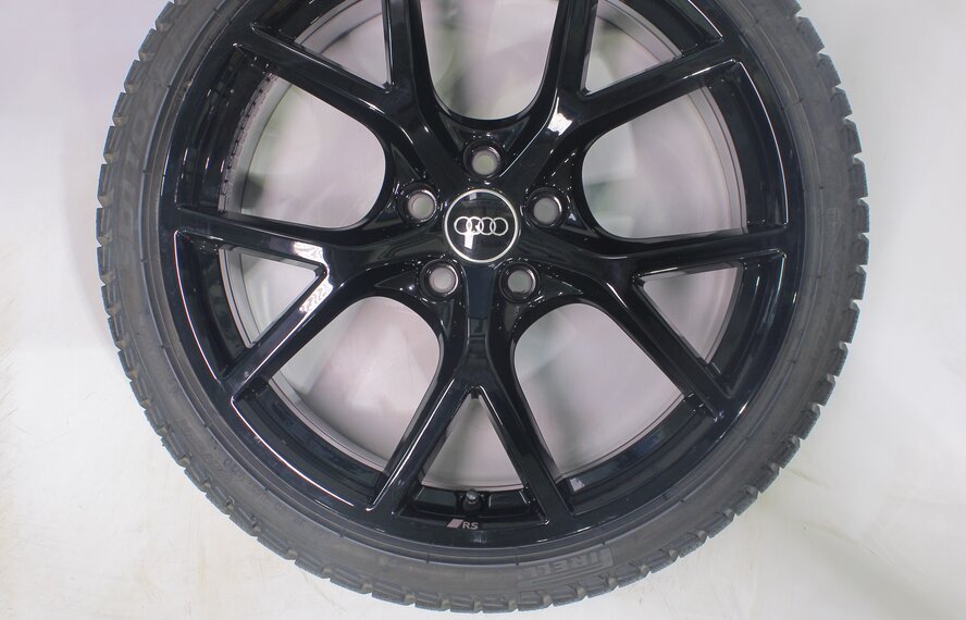 Audi Audi RS3 8Y 19 inch rims Pirelli Winter tires New Original