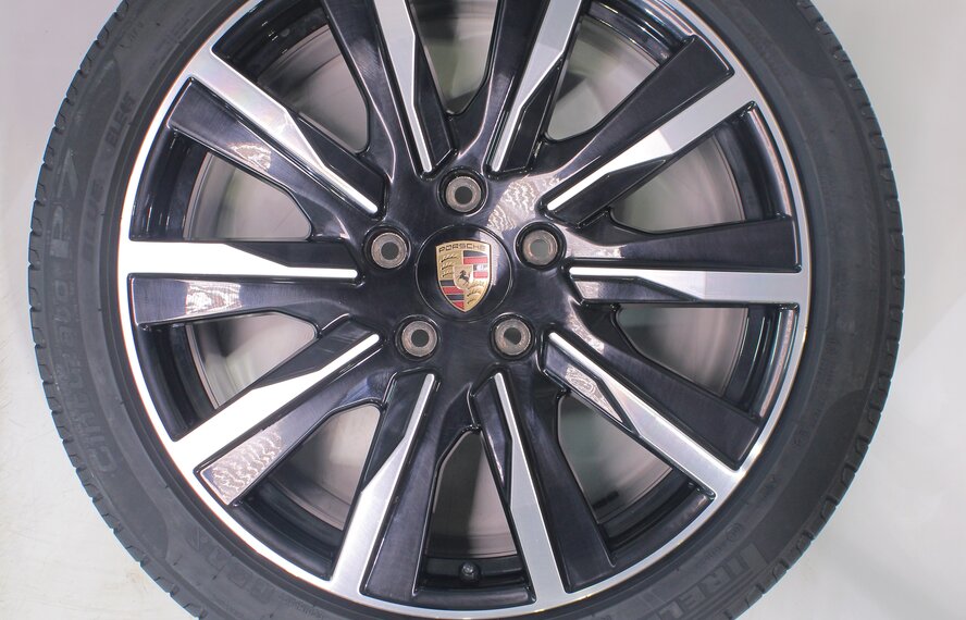 Porsche Porsche Taycan 4S S Turbo 20 inch wheels Pirelli Summer tires New Original