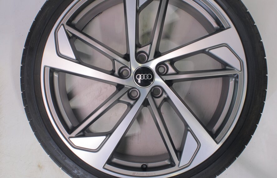 Audi A7 C8 from 2018 21 inch wheels Pirelli Summer tires Original