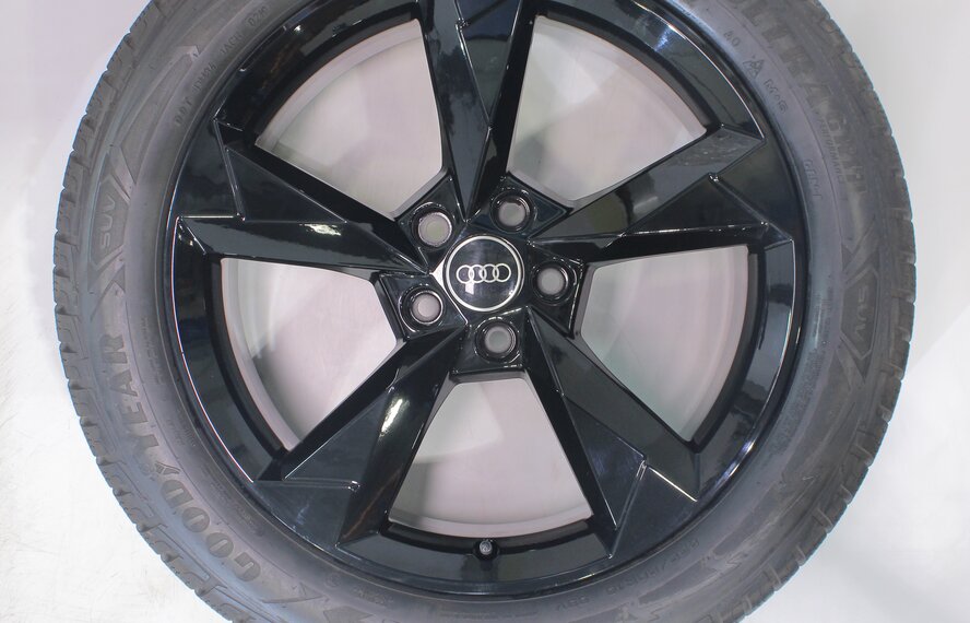Audi Audi Q3 SQ3 F3B 19 inch wheels Goodyear winter tires Original