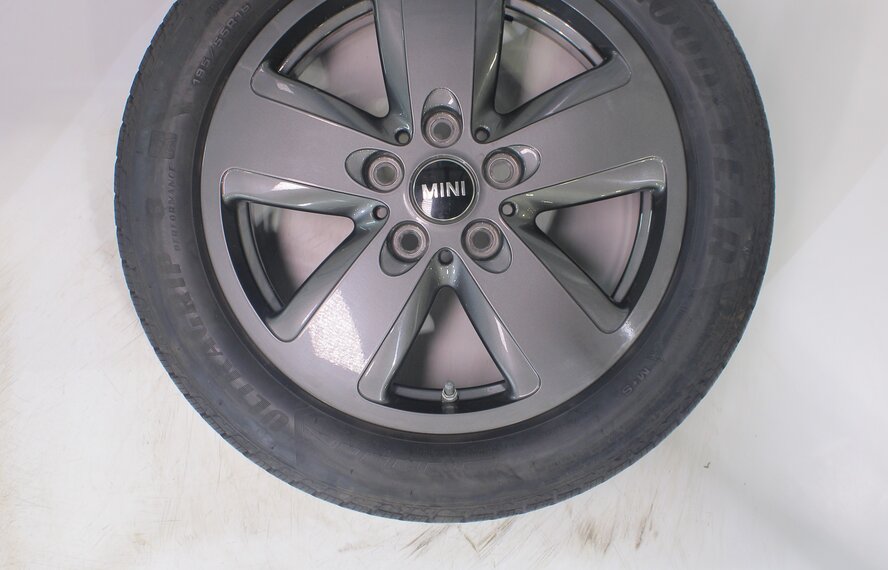 Mini Mini Cooper / S / One / Convertible F55 F56 F57 517 16 inch rims Goodyear winter tires Original