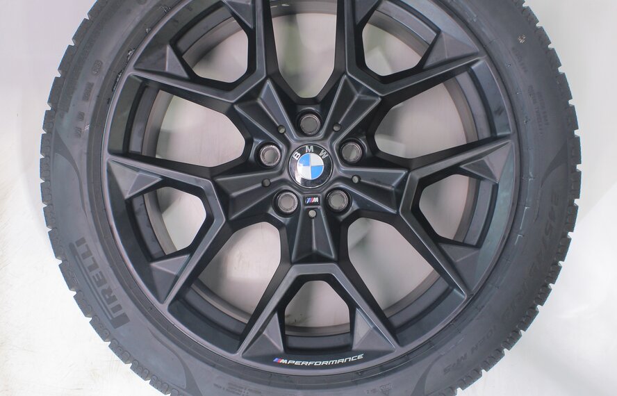 BMW BMW 5 series i5 G60 G61 942M 19 inch wheels Pirelli Winter tires Original